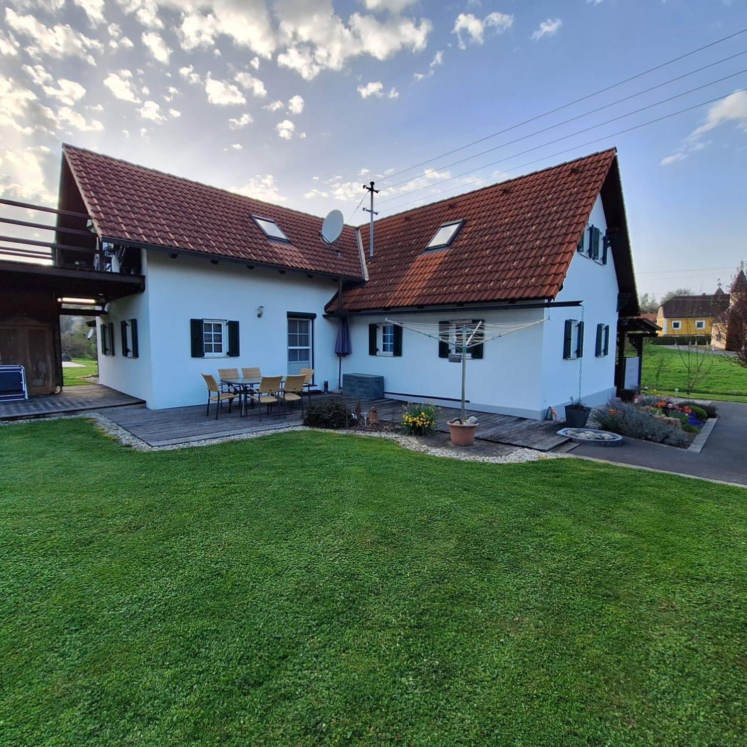 Ferienhaus Am Bach Kirchberg an der Raab Exterior photo